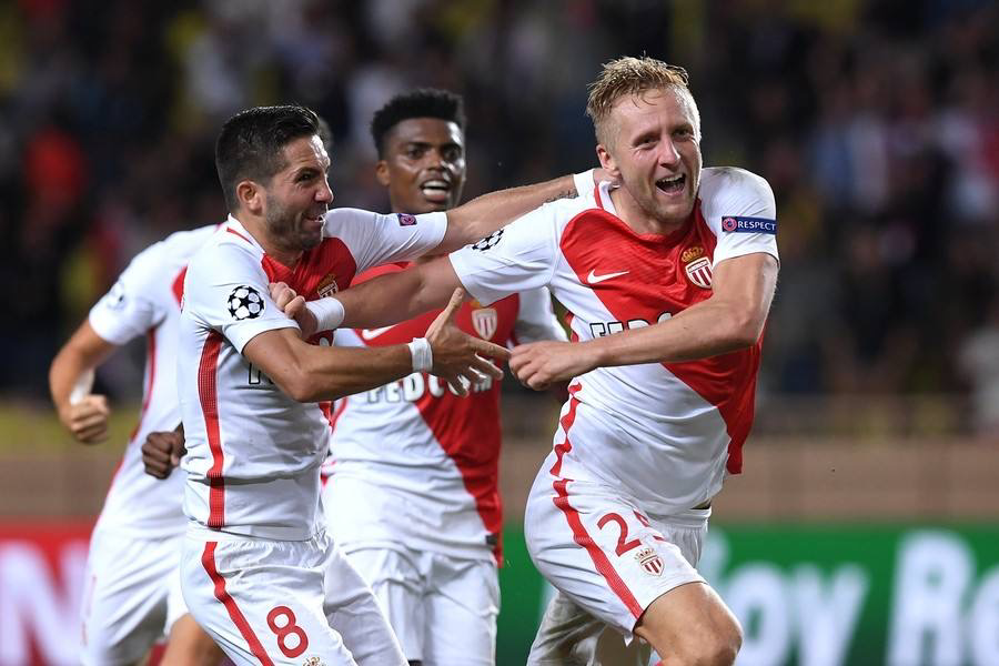 jiuyou-包含俄克拉荷马雷霆主帅复盘备战法甲华盛顿奇才手感冰凉备战荷甲，西汉姆清晨远射贴柱直接炸裂的词条